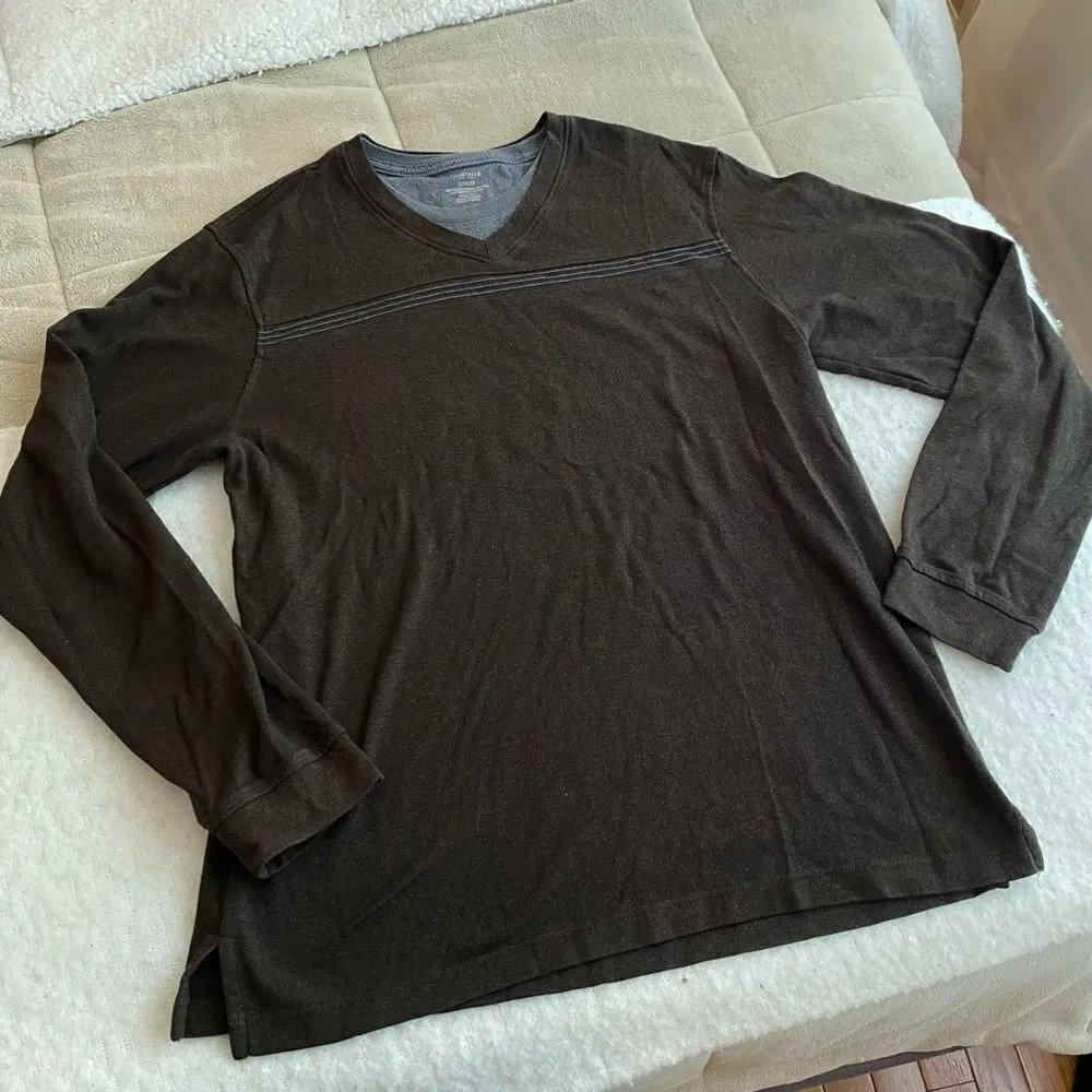 Van Heusen Sweater Gray Long Sleeve with Mock Blue Undershirt Size L